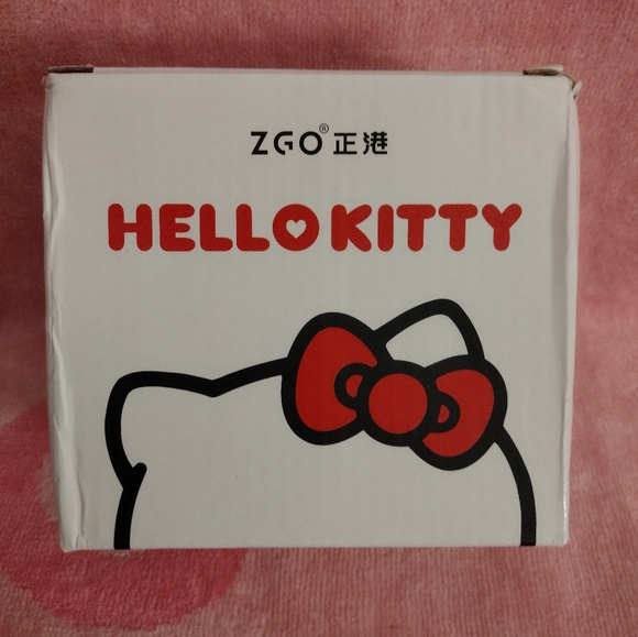 EXCLUSIVE - Hello Kitty Officially Licensed Alarm Clock/Nightlight/Speaker - Picture 9 of 12